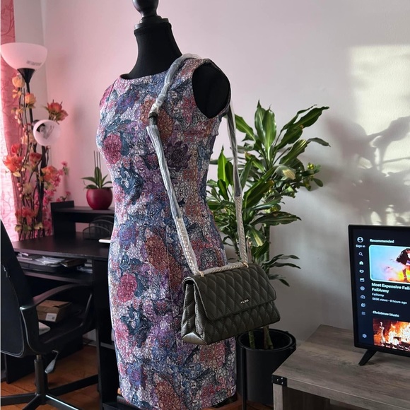 Medium size ladies bag - Picture 3 of 16